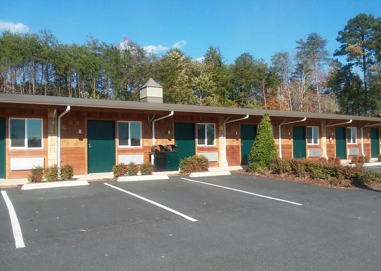 Mill Spring Tryon Resort מראה חיצוני תמונה