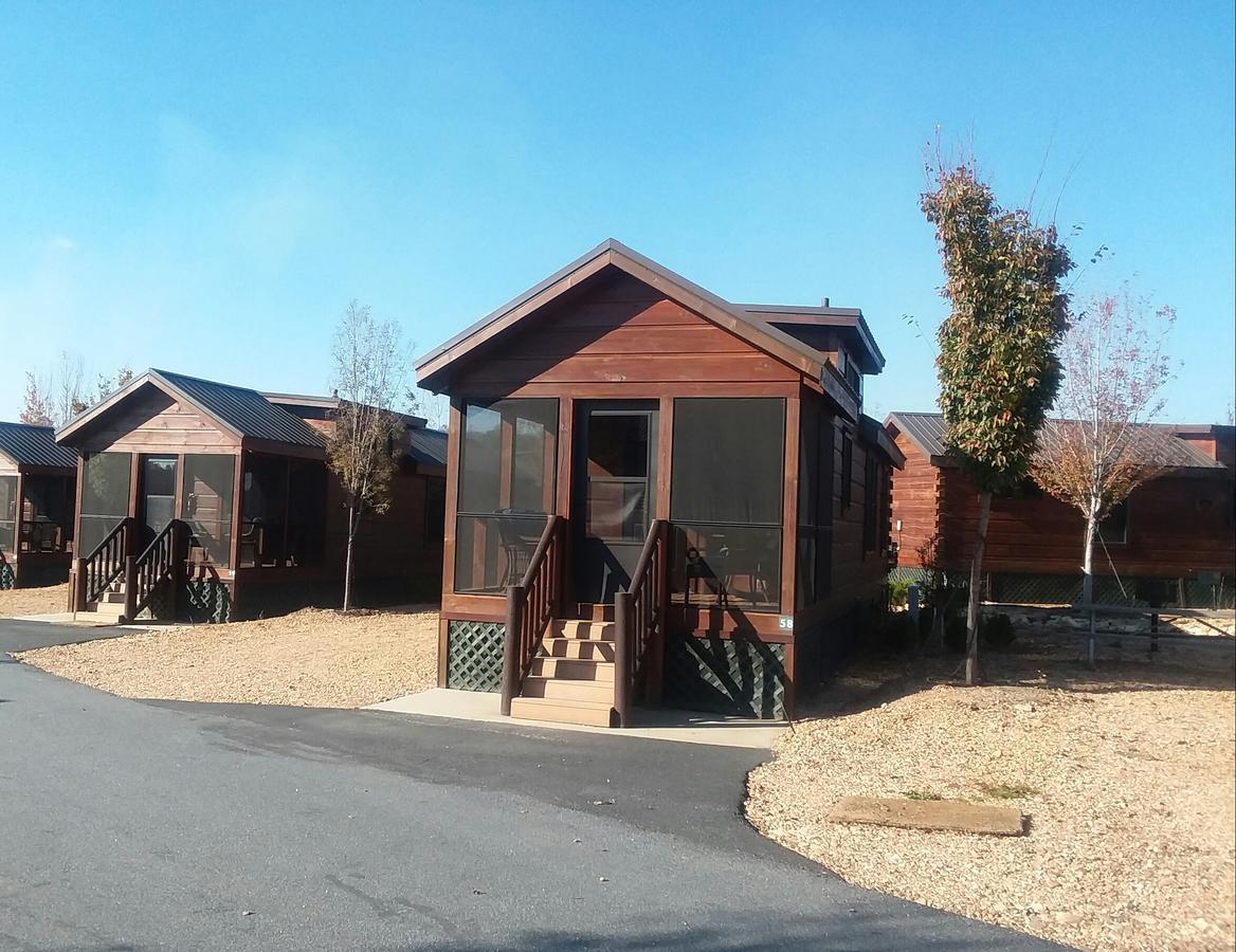Mill Spring Tryon Resort מראה חיצוני תמונה